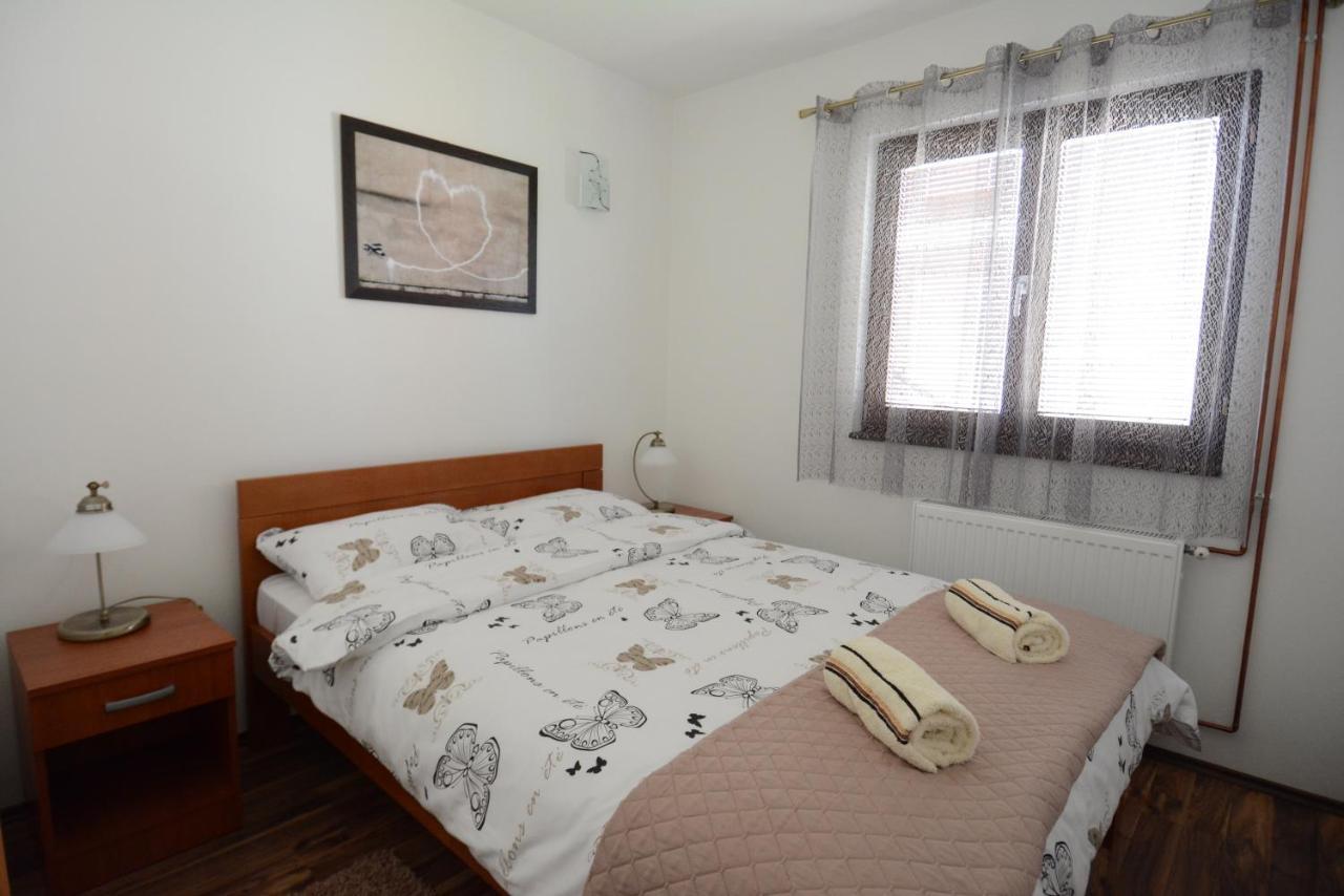 Apartmani Ogi I Ana Bajina Basta Luaran gambar